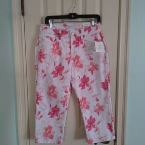 Croft & Barrow Pink Floral Capris